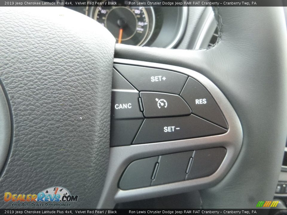 2019 Jeep Cherokee Latitude Plus 4x4 Velvet Red Pearl / Black Photo #19