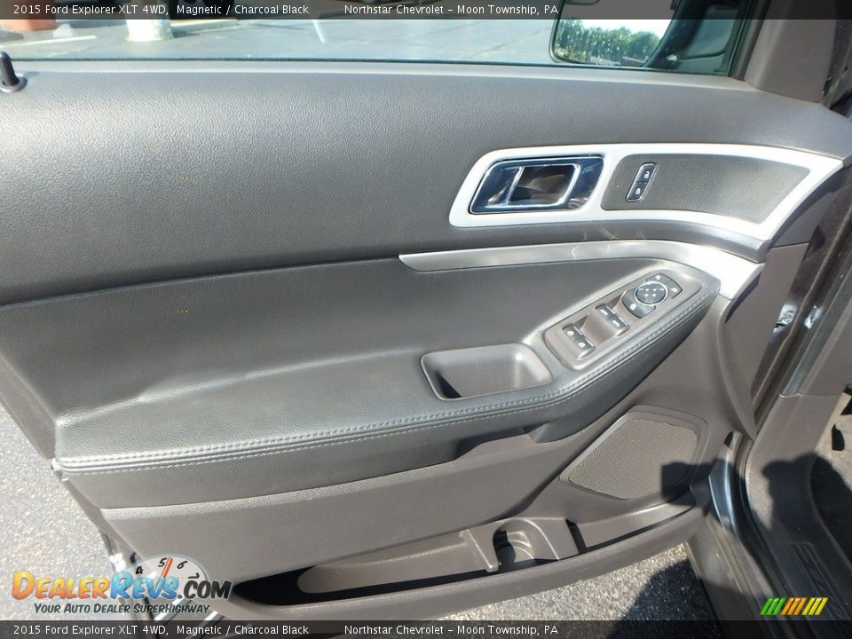 2015 Ford Explorer XLT 4WD Magnetic / Charcoal Black Photo #25