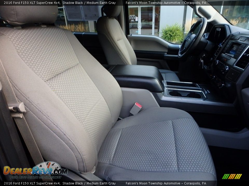 2016 Ford F150 XLT SuperCrew 4x4 Shadow Black / Medium Earth Gray Photo #10
