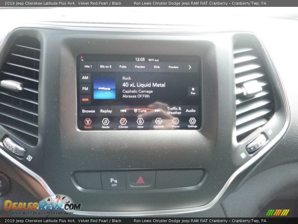 2019 Jeep Cherokee Latitude Plus 4x4 Velvet Red Pearl / Black Photo #17