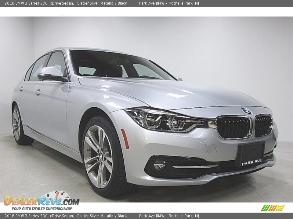 2018 BMW 3 Series 330i xDrive Sedan Glacier Silver Metallic / Black Photo #7