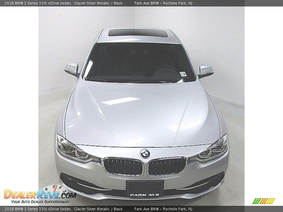 2018 BMW 3 Series 330i xDrive Sedan Glacier Silver Metallic / Black Photo #8
