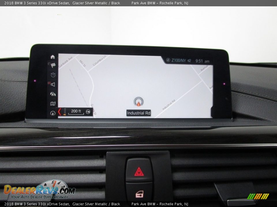 2018 BMW 3 Series 330i xDrive Sedan Glacier Silver Metallic / Black Photo #28