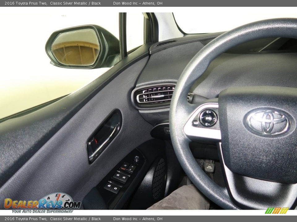 2016 Toyota Prius Two Classic Silver Metallic / Black Photo #16