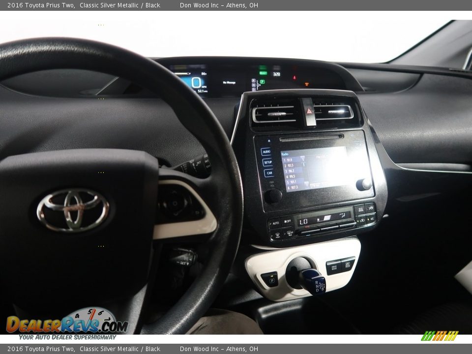 2016 Toyota Prius Two Classic Silver Metallic / Black Photo #18