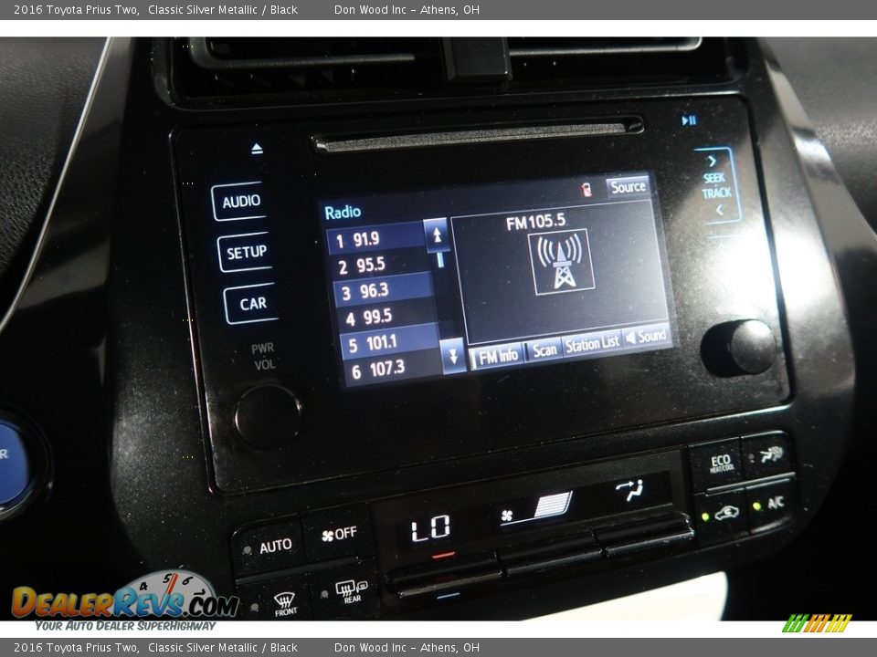 2016 Toyota Prius Two Classic Silver Metallic / Black Photo #21