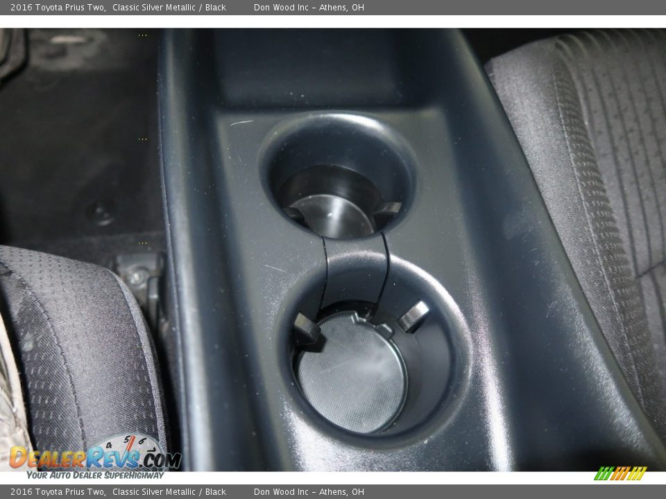 2016 Toyota Prius Two Classic Silver Metallic / Black Photo #22