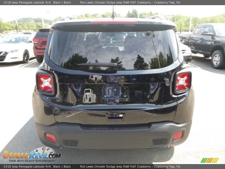 2018 Jeep Renegade Latitude 4x4 Black / Black Photo #4