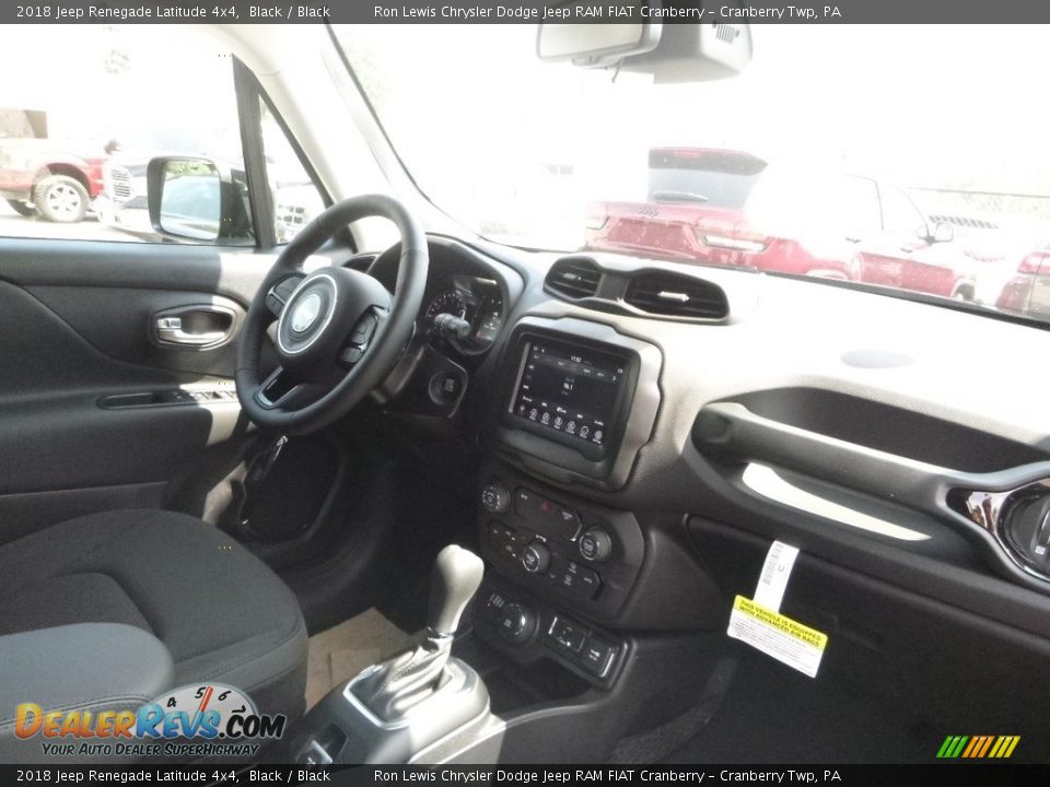 2018 Jeep Renegade Latitude 4x4 Black / Black Photo #11
