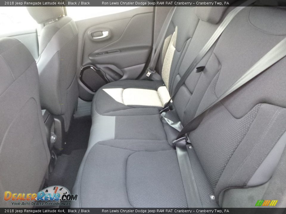 2018 Jeep Renegade Latitude 4x4 Black / Black Photo #12