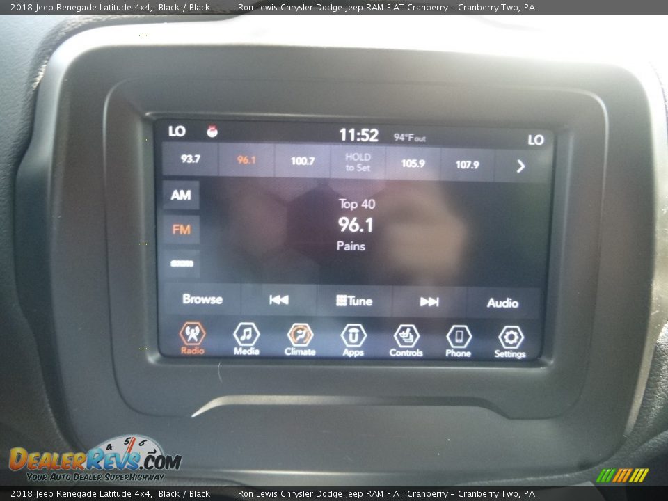 2018 Jeep Renegade Latitude 4x4 Black / Black Photo #16