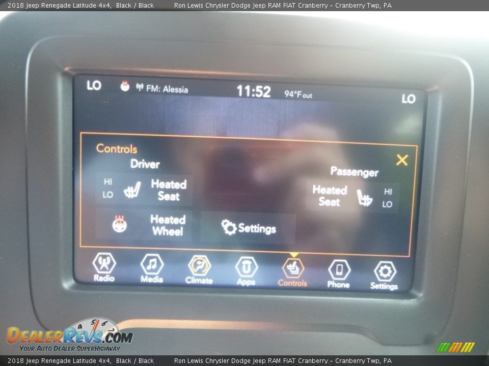 2018 Jeep Renegade Latitude 4x4 Black / Black Photo #17