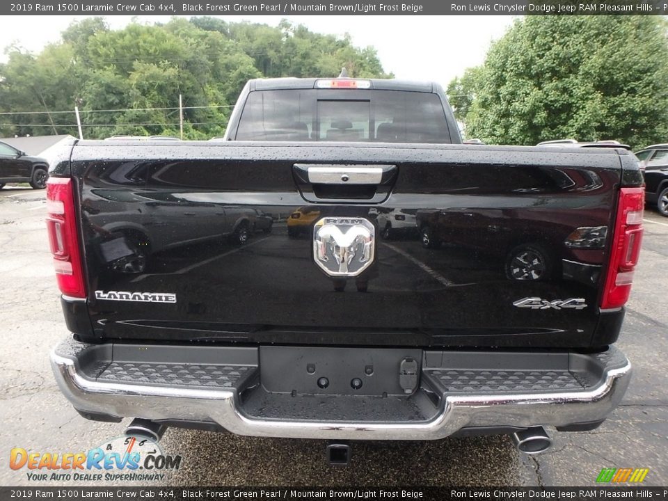 2019 Ram 1500 Laramie Crew Cab 4x4 Black Forest Green Pearl / Mountain Brown/Light Frost Beige Photo #4