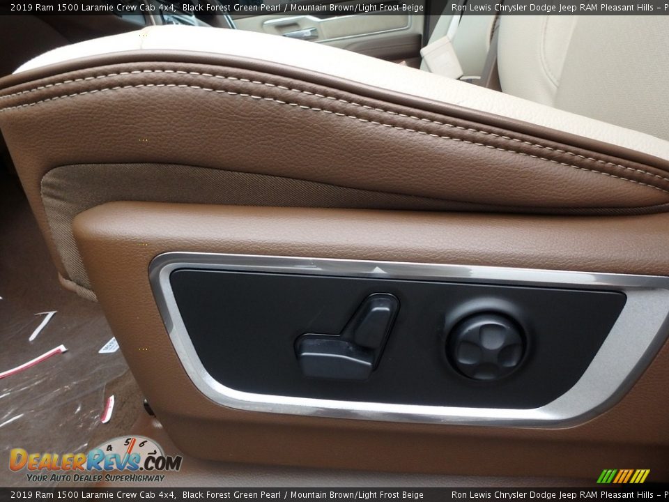 2019 Ram 1500 Laramie Crew Cab 4x4 Black Forest Green Pearl / Mountain Brown/Light Frost Beige Photo #15