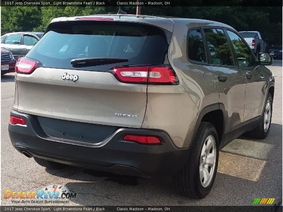 2017 Jeep Cherokee Sport Light Brownstone Pearl / Black Photo #2