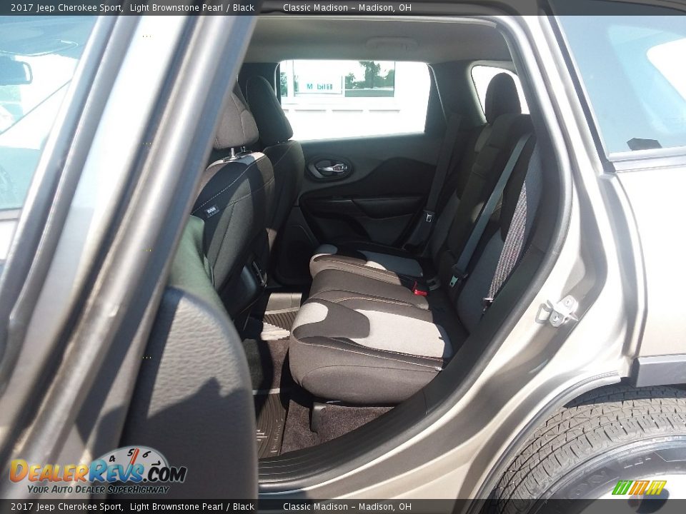 2017 Jeep Cherokee Sport Light Brownstone Pearl / Black Photo #15