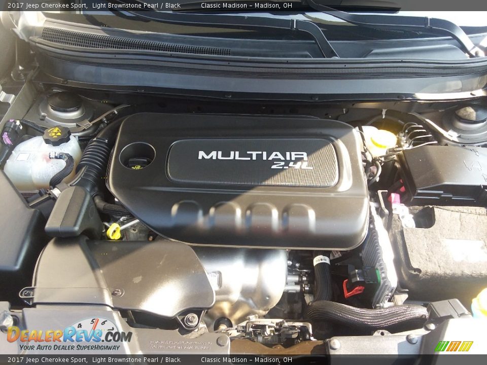 2017 Jeep Cherokee Sport Light Brownstone Pearl / Black Photo #18