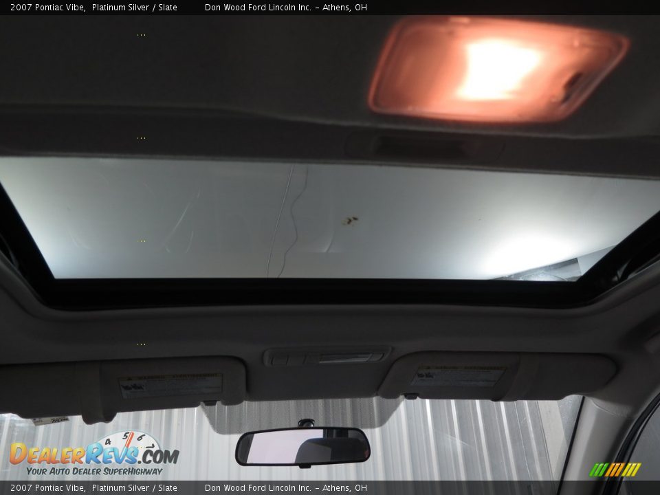 2007 Pontiac Vibe Platinum Silver / Slate Photo #2