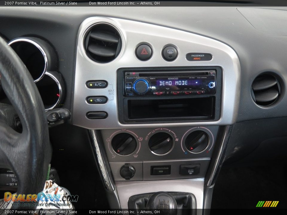 2007 Pontiac Vibe Platinum Silver / Slate Photo #16