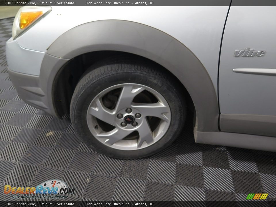 2007 Pontiac Vibe Platinum Silver / Slate Photo #19