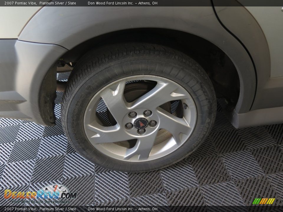2007 Pontiac Vibe Platinum Silver / Slate Photo #20