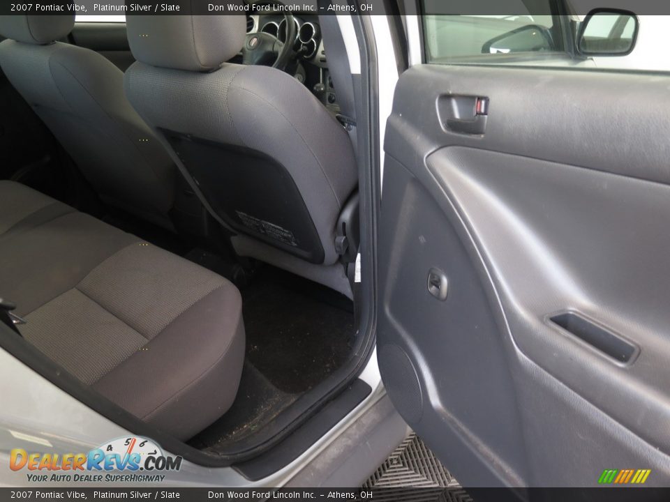 2007 Pontiac Vibe Platinum Silver / Slate Photo #28