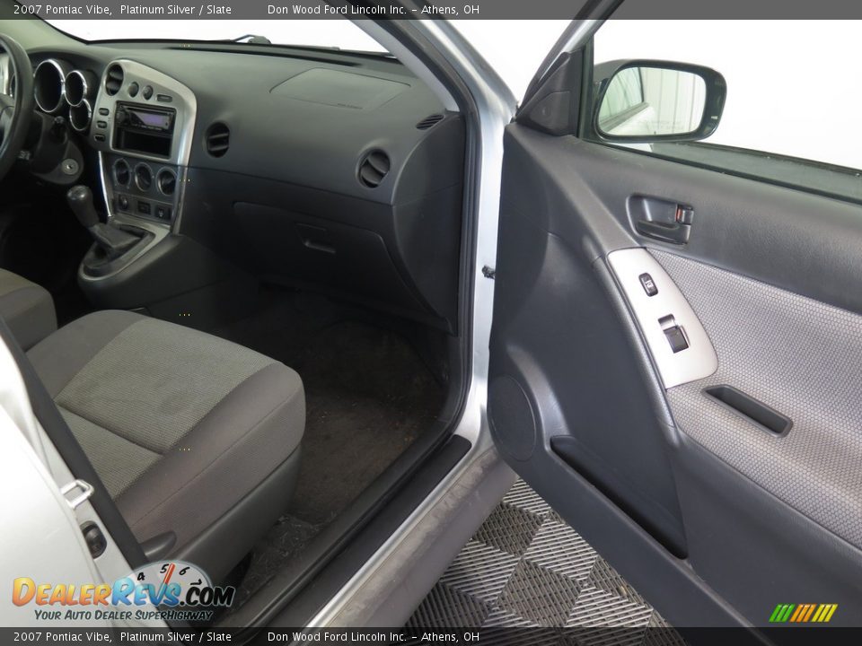2007 Pontiac Vibe Platinum Silver / Slate Photo #29
