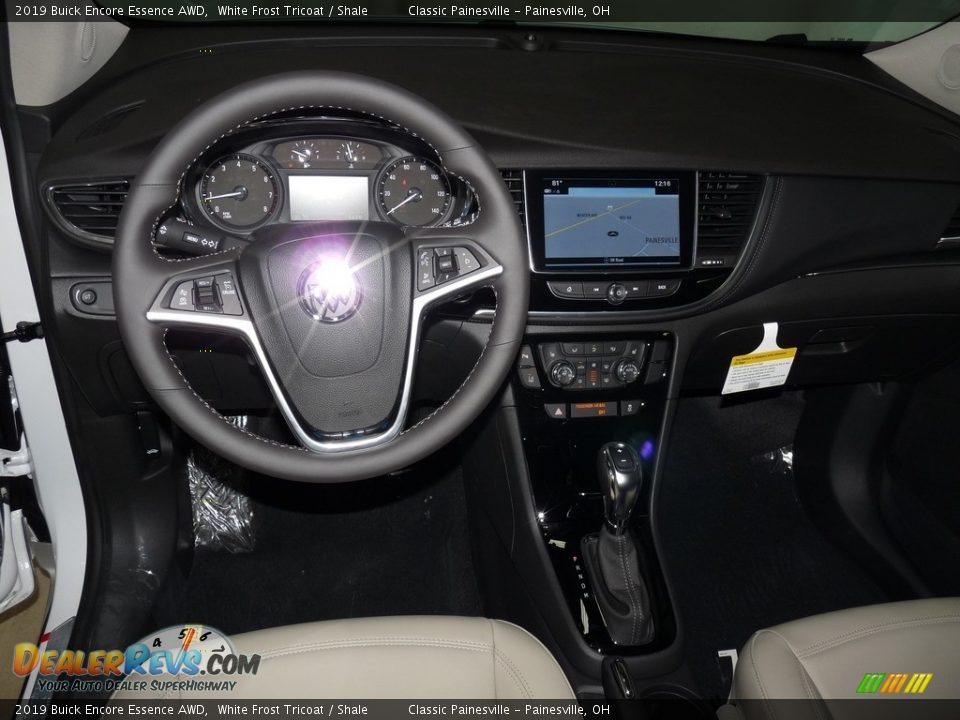 2019 Buick Encore Essence AWD White Frost Tricoat / Shale Photo #9