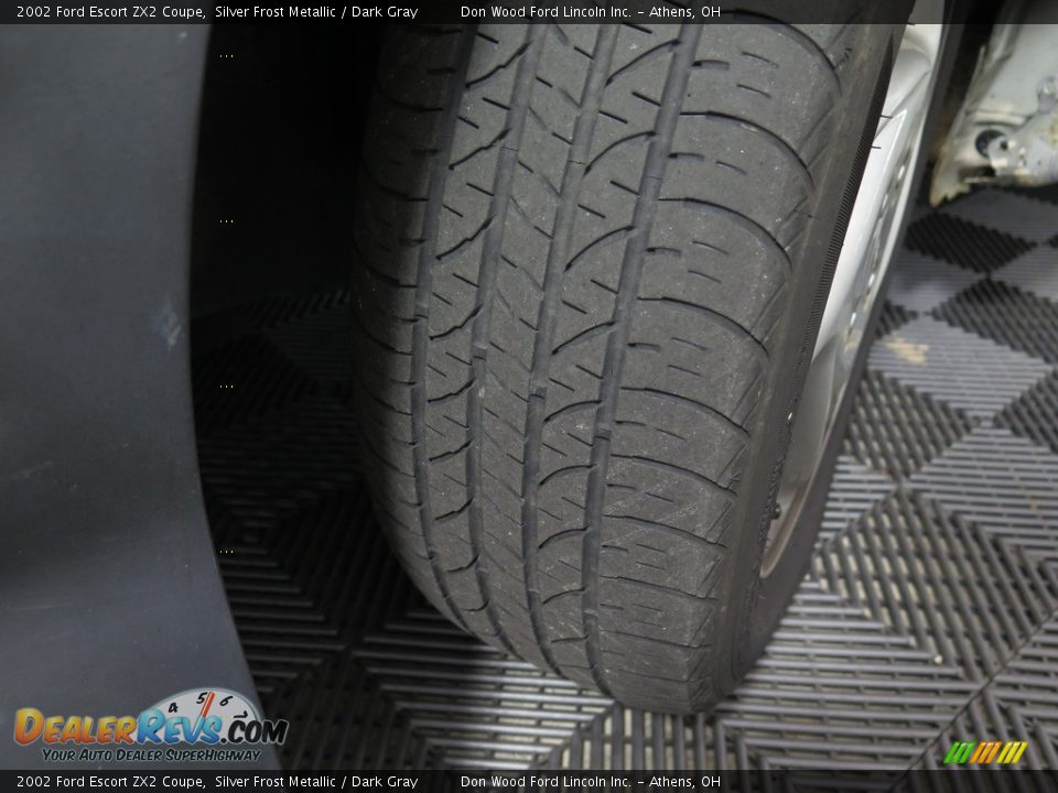 2002 Ford Escort ZX2 Coupe Silver Frost Metallic / Dark Gray Photo #18
