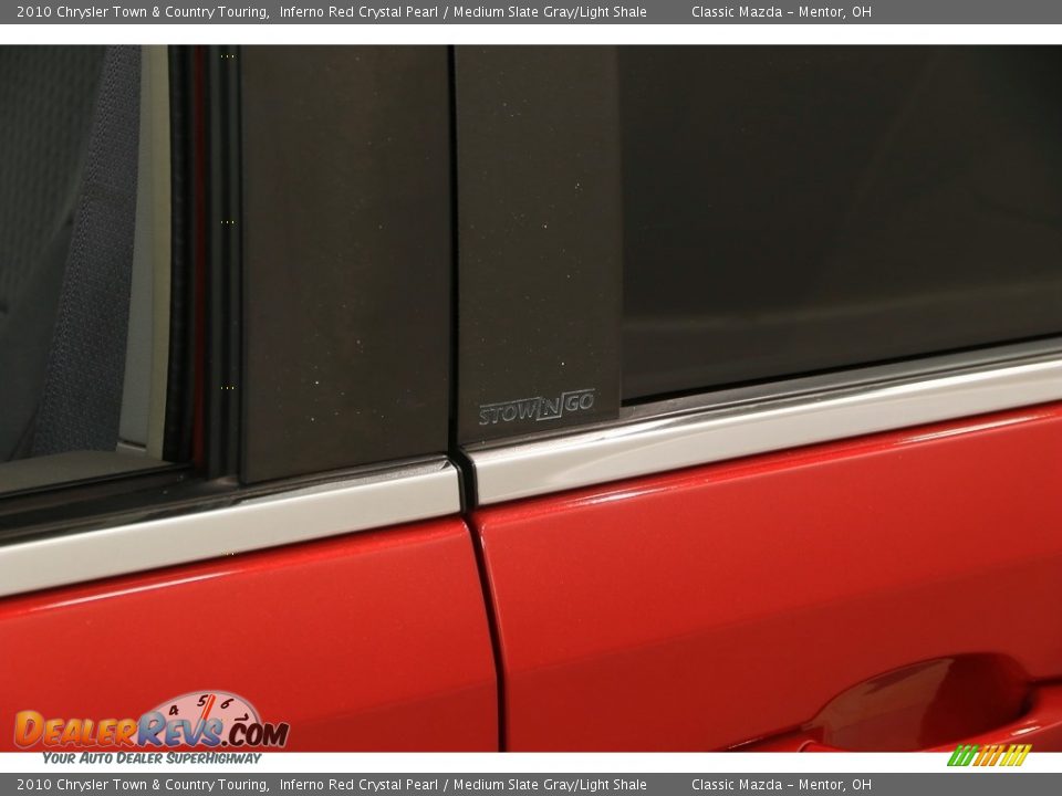 2010 Chrysler Town & Country Touring Inferno Red Crystal Pearl / Medium Slate Gray/Light Shale Photo #4