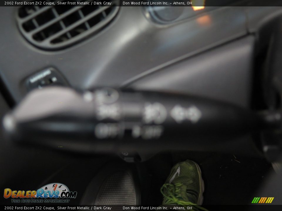 2002 Ford Escort ZX2 Coupe Silver Frost Metallic / Dark Gray Photo #28