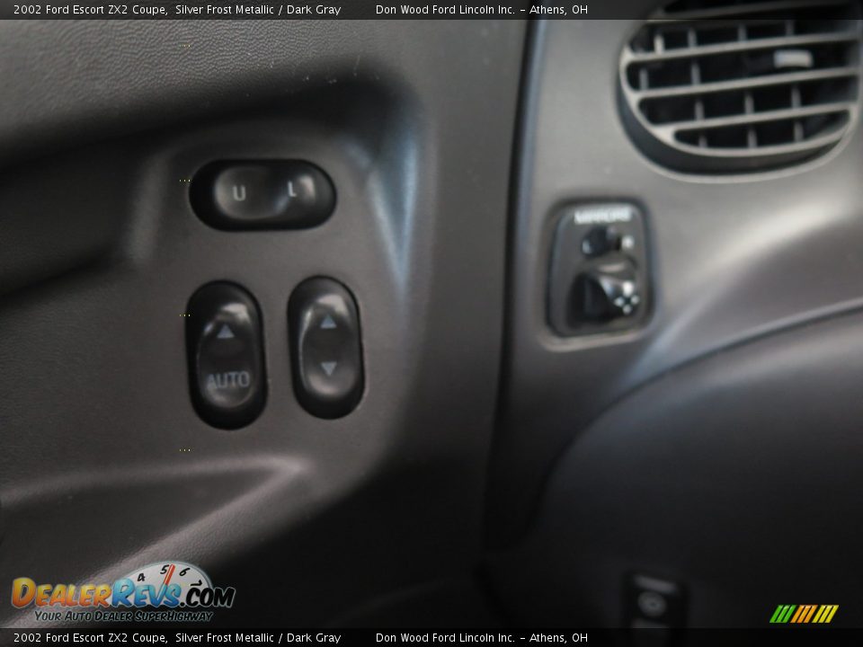 2002 Ford Escort ZX2 Coupe Silver Frost Metallic / Dark Gray Photo #33