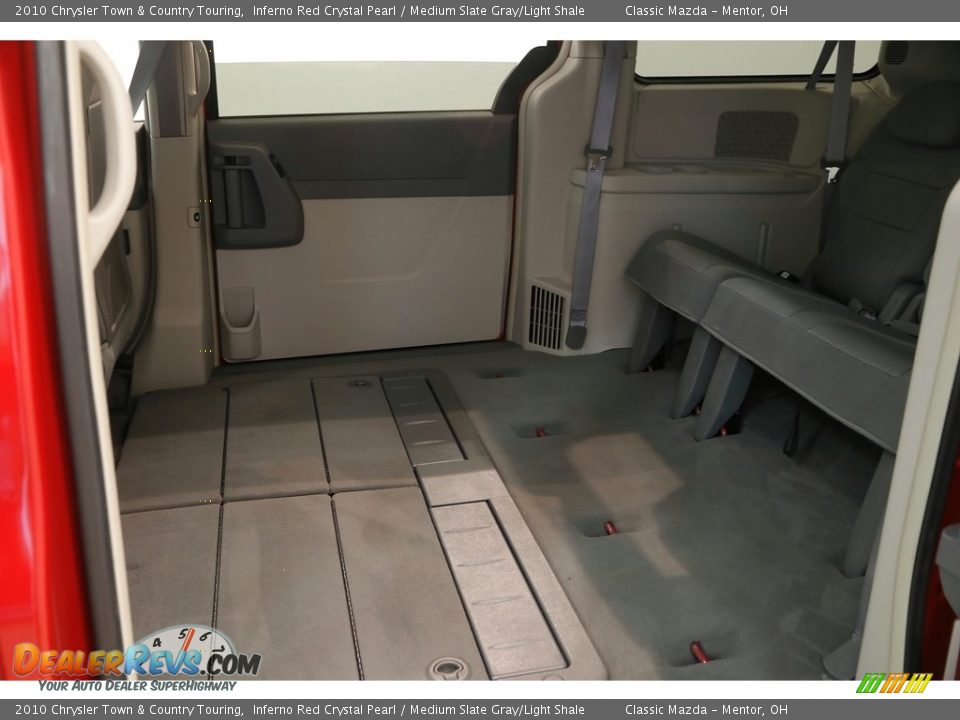 2010 Chrysler Town & Country Touring Inferno Red Crystal Pearl / Medium Slate Gray/Light Shale Photo #27