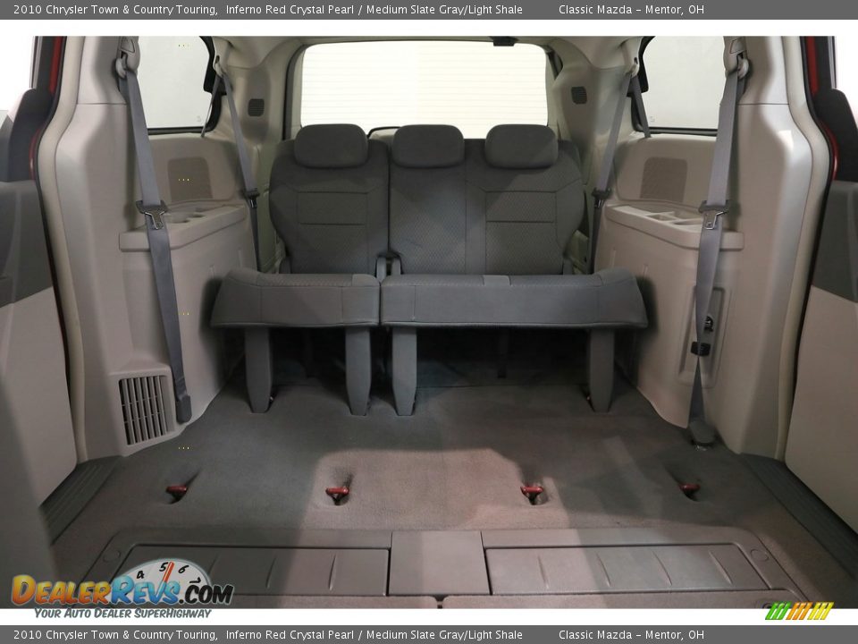 2010 Chrysler Town & Country Touring Inferno Red Crystal Pearl / Medium Slate Gray/Light Shale Photo #28