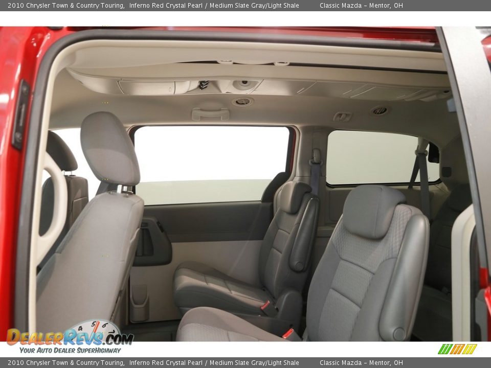 2010 Chrysler Town & Country Touring Inferno Red Crystal Pearl / Medium Slate Gray/Light Shale Photo #30