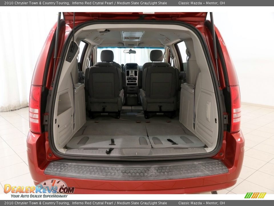 2010 Chrysler Town & Country Touring Inferno Red Crystal Pearl / Medium Slate Gray/Light Shale Photo #36