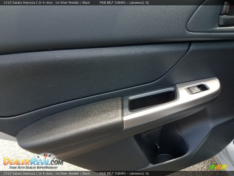 2016 Subaru Impreza 2.0i 4-door Ice Silver Metallic / Black Photo #17
