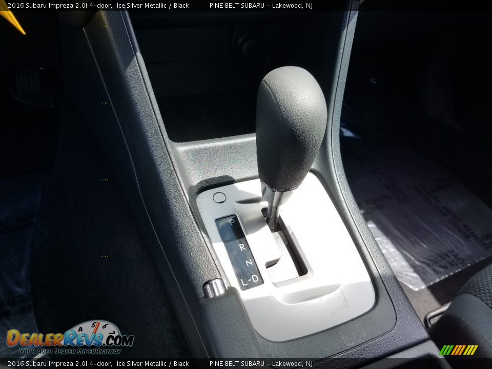 2016 Subaru Impreza 2.0i 4-door Ice Silver Metallic / Black Photo #25