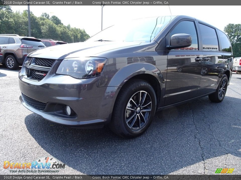 2018 Dodge Grand Caravan SE Granite Pearl / Black Photo #3
