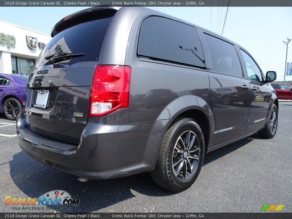 2018 Dodge Grand Caravan SE Granite Pearl / Black Photo #11