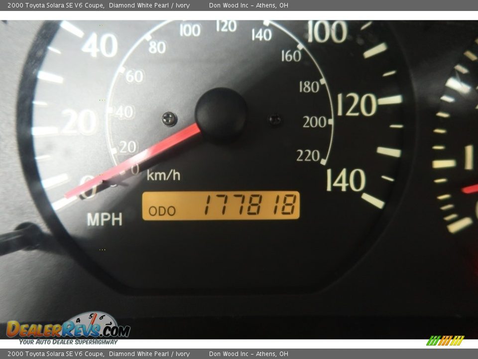 2000 Toyota Solara SE V6 Coupe Diamond White Pearl / Ivory Photo #17