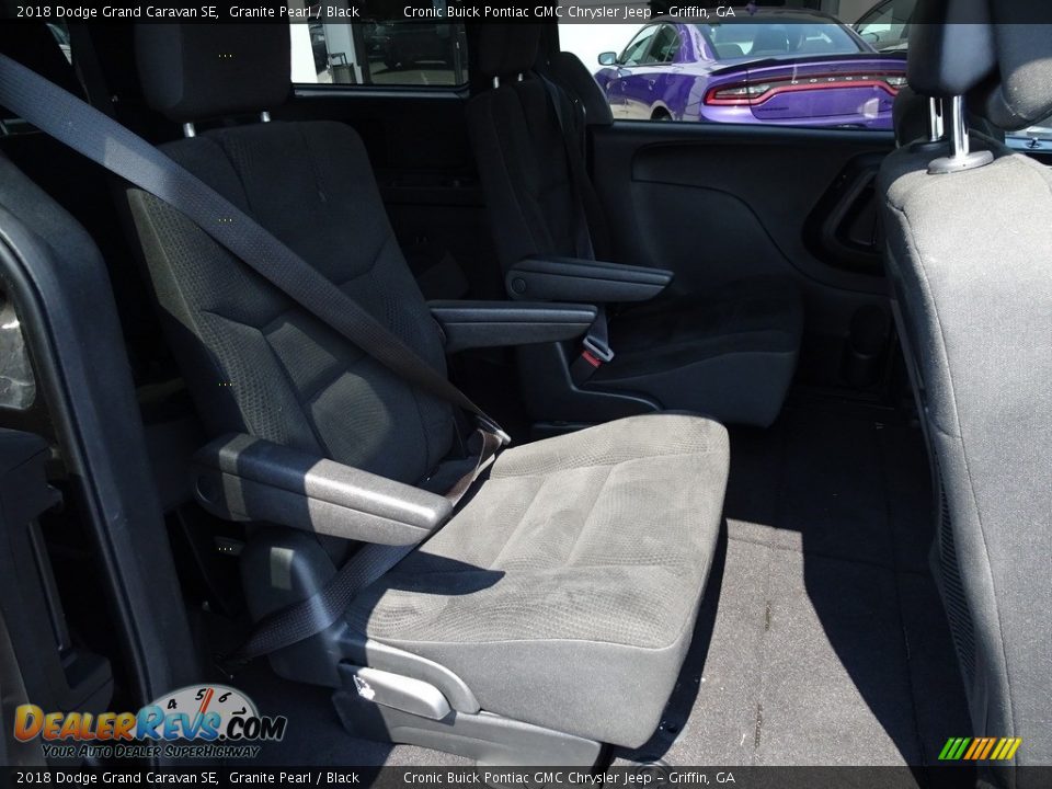2018 Dodge Grand Caravan SE Granite Pearl / Black Photo #14