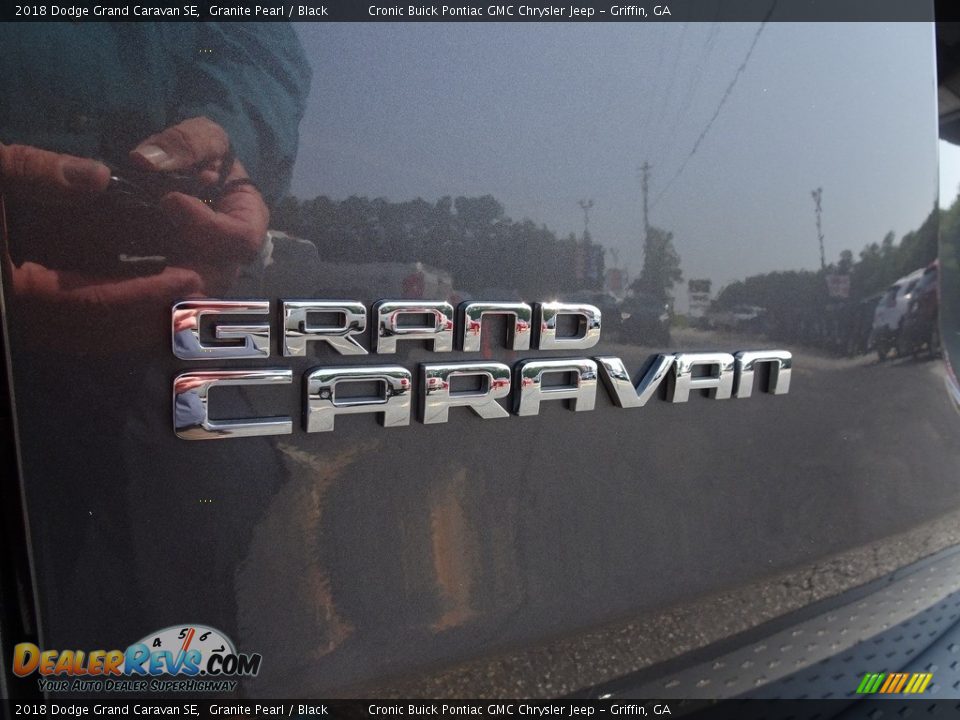 2018 Dodge Grand Caravan SE Granite Pearl / Black Photo #16