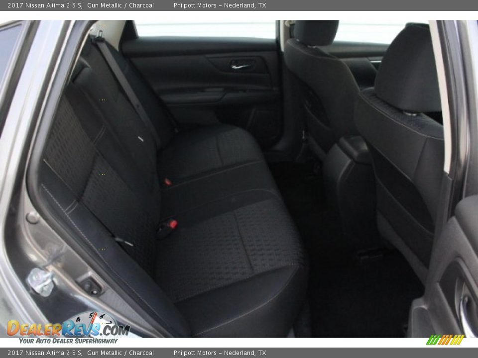 2017 Nissan Altima 2.5 S Gun Metallic / Charcoal Photo #33