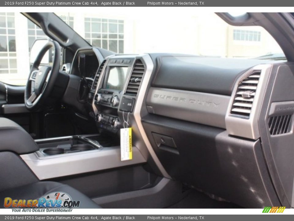 2019 Ford F250 Super Duty Platinum Crew Cab 4x4 Agate Black / Black Photo #31