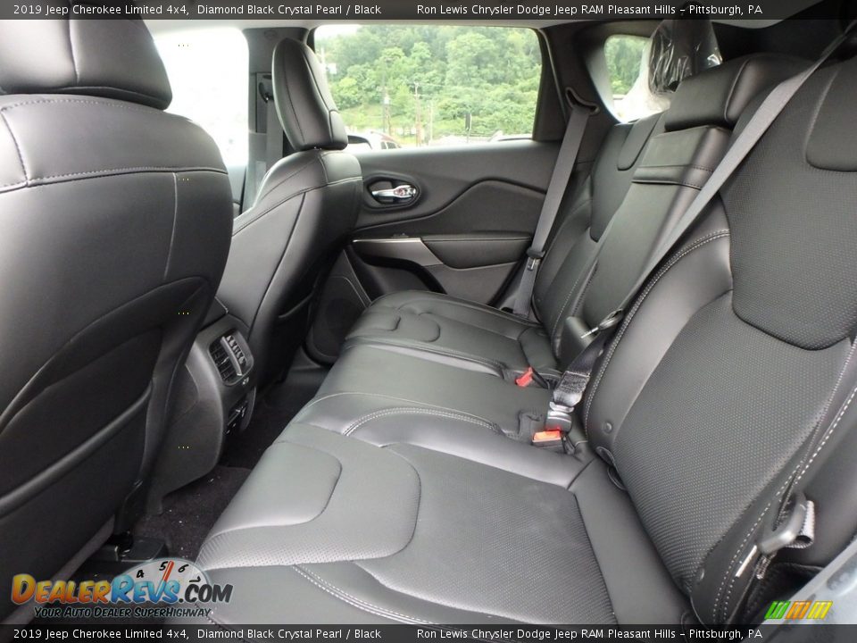 2019 Jeep Cherokee Limited 4x4 Diamond Black Crystal Pearl / Black Photo #11