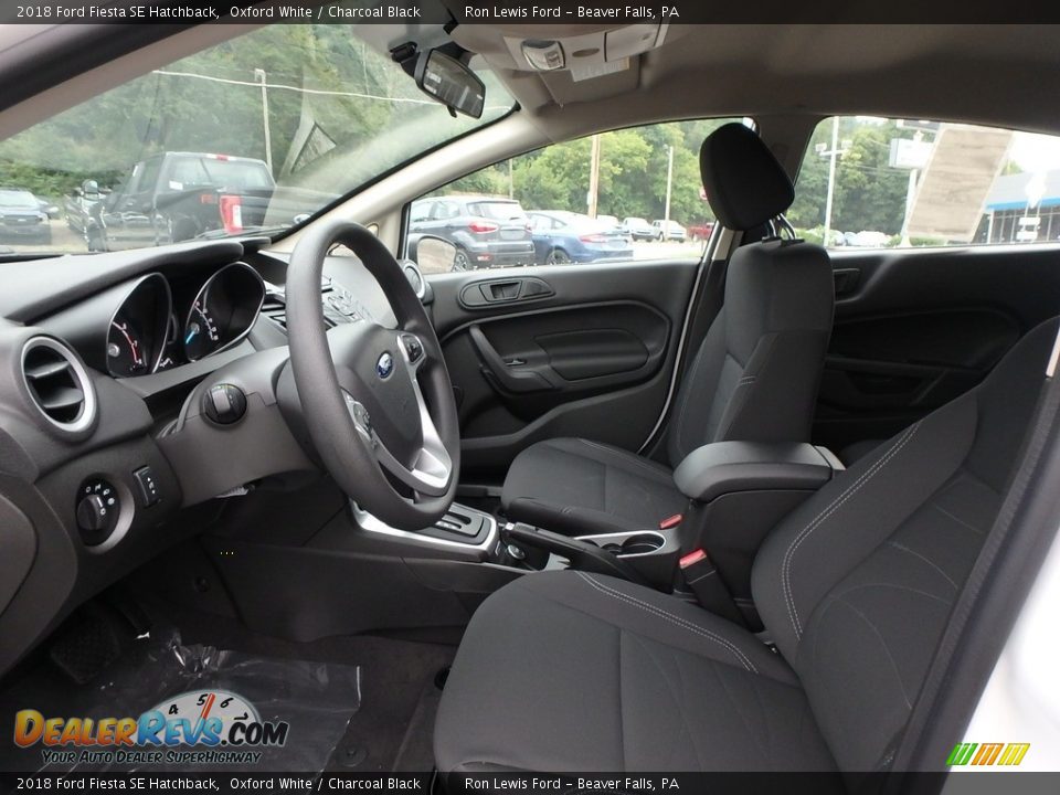 Front Seat of 2018 Ford Fiesta SE Hatchback Photo #11