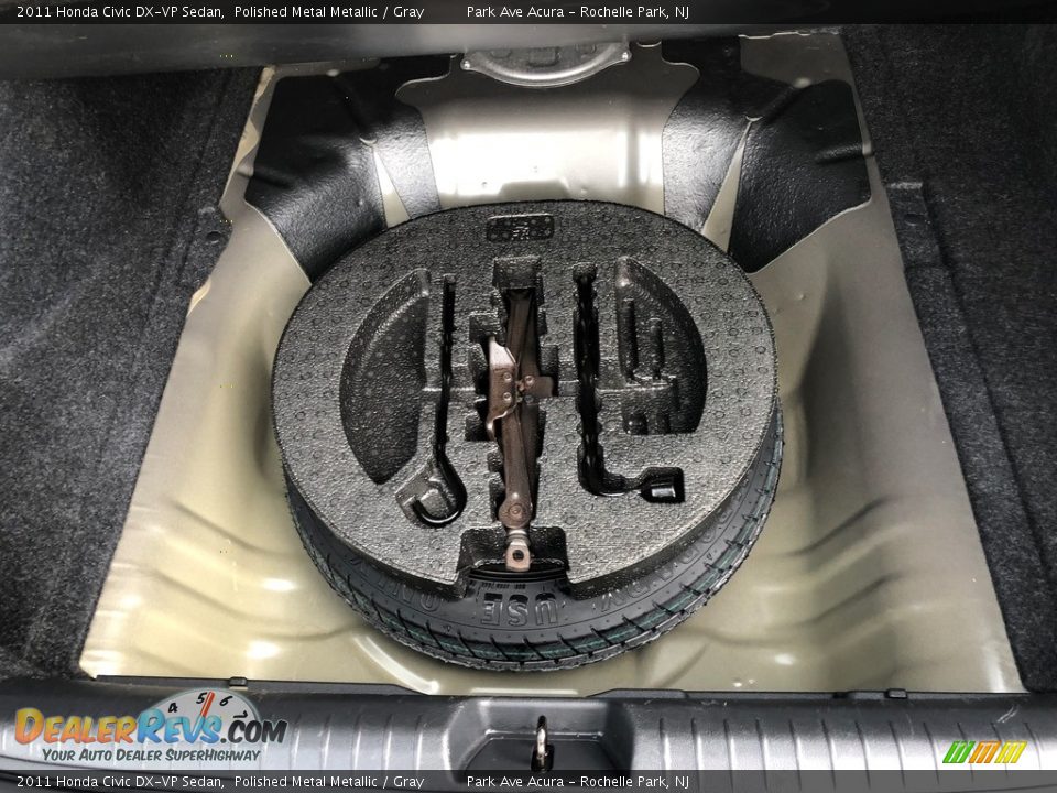 2011 Honda Civic DX-VP Sedan Polished Metal Metallic / Gray Photo #22