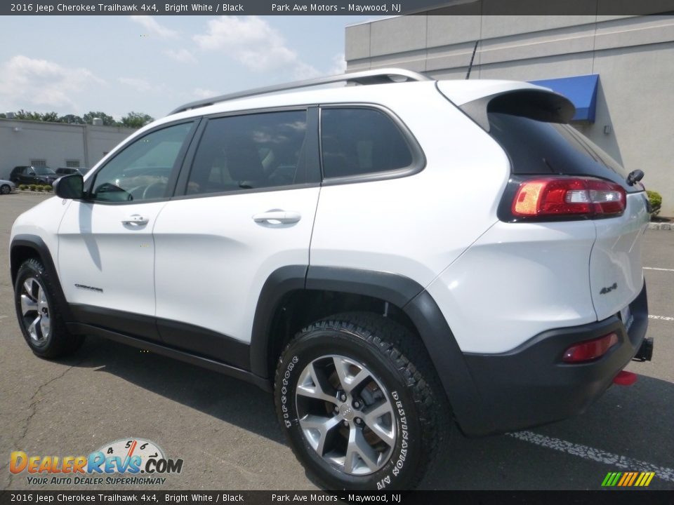2016 Jeep Cherokee Trailhawk 4x4 Bright White / Black Photo #3