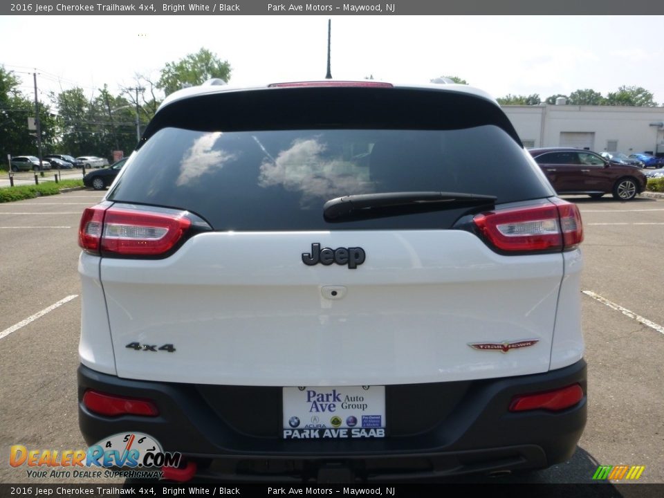 2016 Jeep Cherokee Trailhawk 4x4 Bright White / Black Photo #4